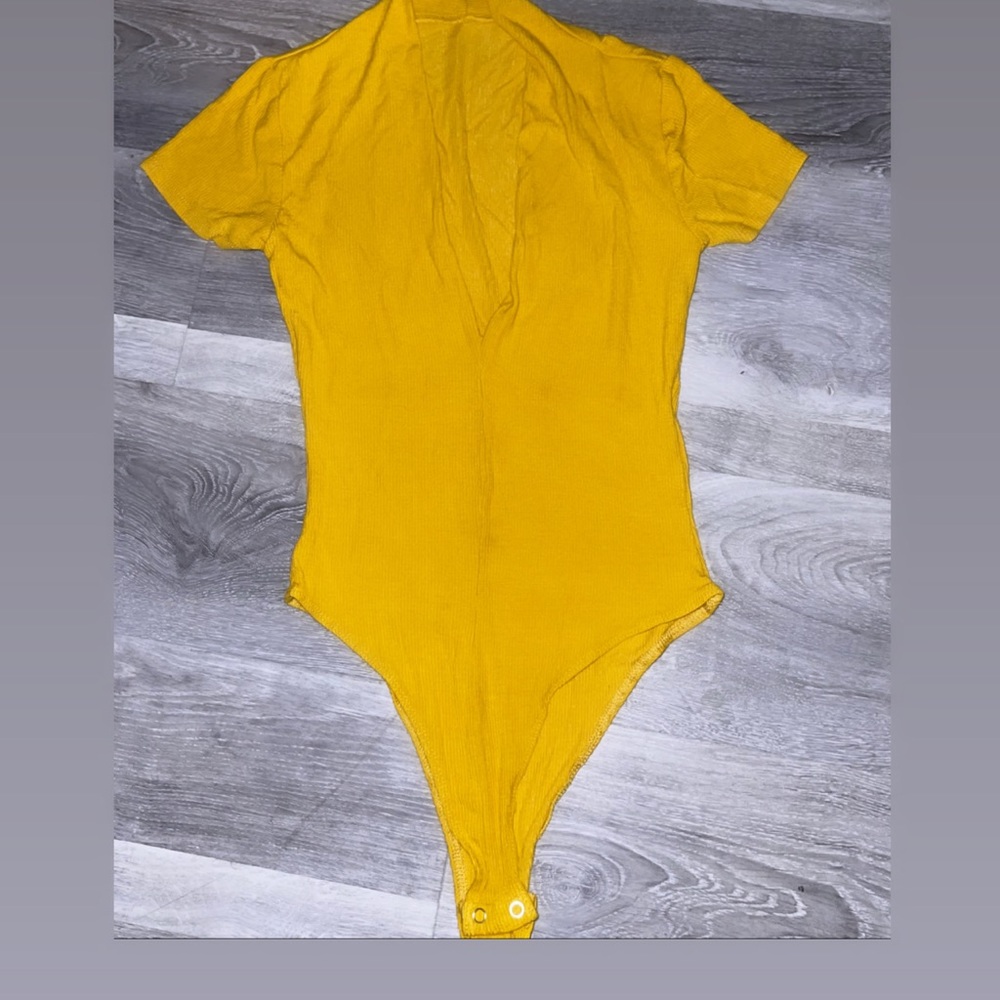 Bodysuit yellow